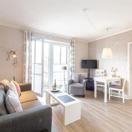 Apartment Lille 1 *